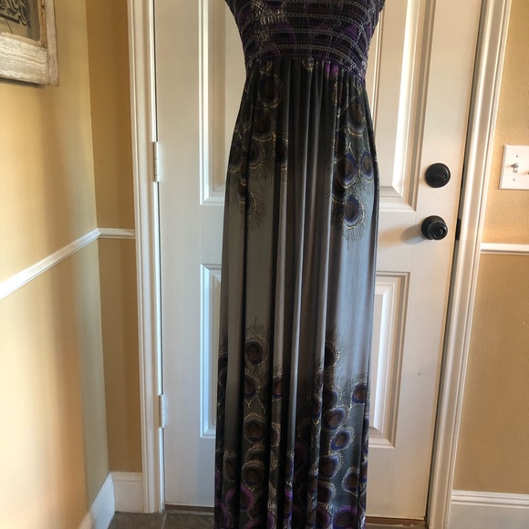 Gray maxi dress with peacock colors, large - Picture 2 of 3